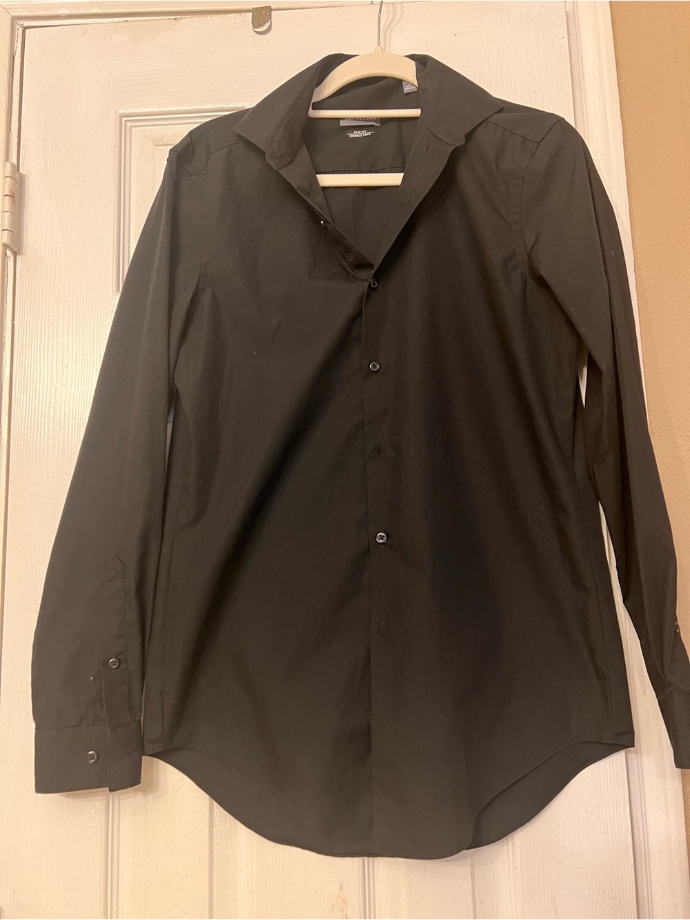Van Heusen Black Long-Sleeve Dress Shirt
